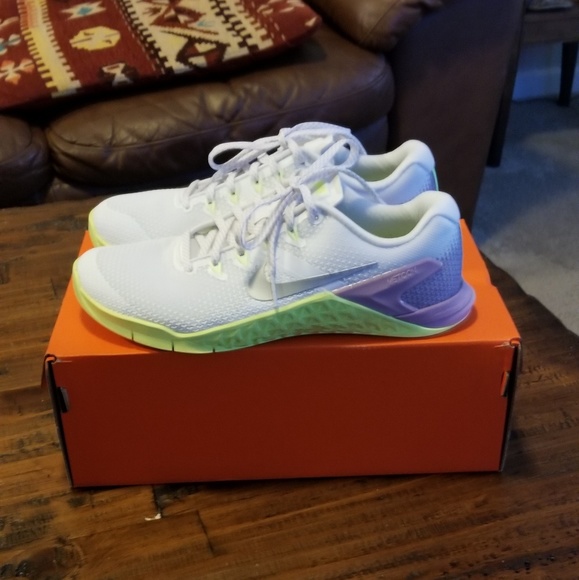 Nike Shoes - Womens metcon. Sz 7